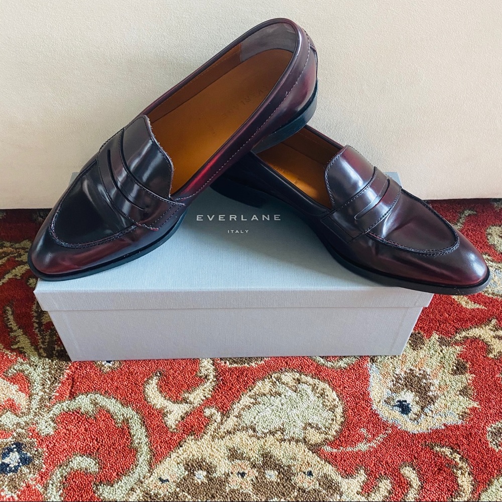 LIKE NEW. Everlane Oxblood Loafers. DISCONTINUED.